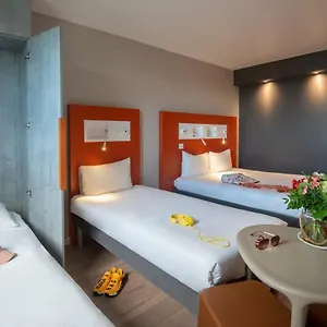 Ibis Budget Californie Lenval Отель